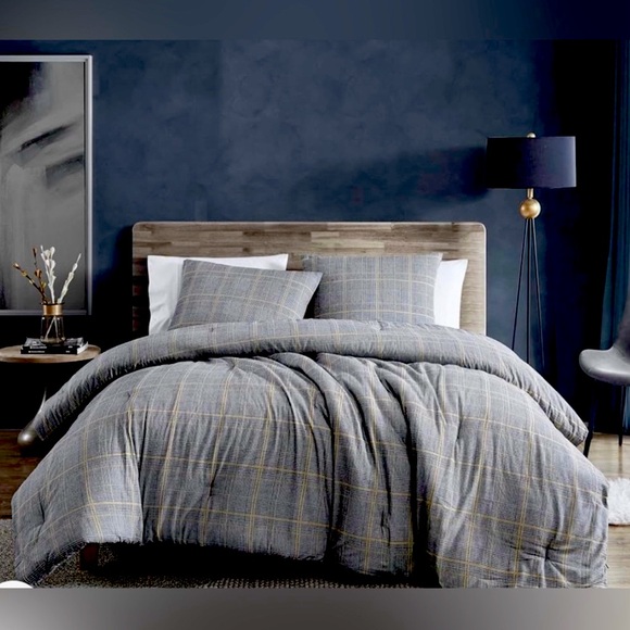 NWT king size duvet with 2 king size pillow shams - Picture 1 of 6